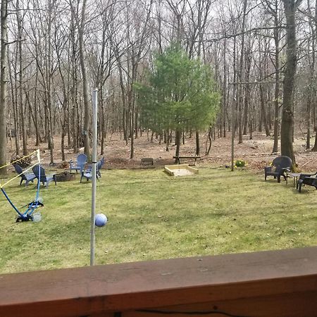 Serenity And Fun All In One In This Cozy Pocono Cabin Джим-Торп Экстерьер фото