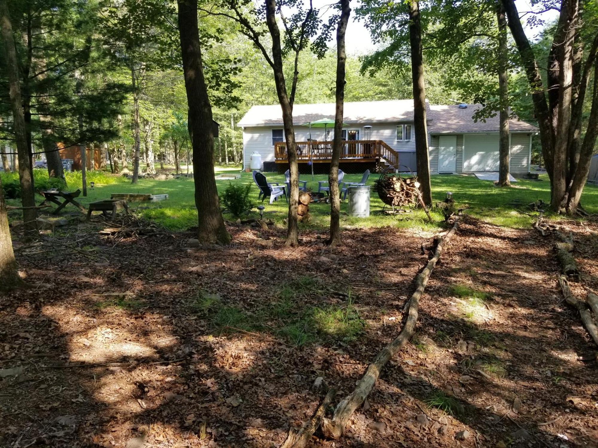 Serenity And Fun All In One In This Cozy Pocono Cabin Джим-Торп Экстерьер фото